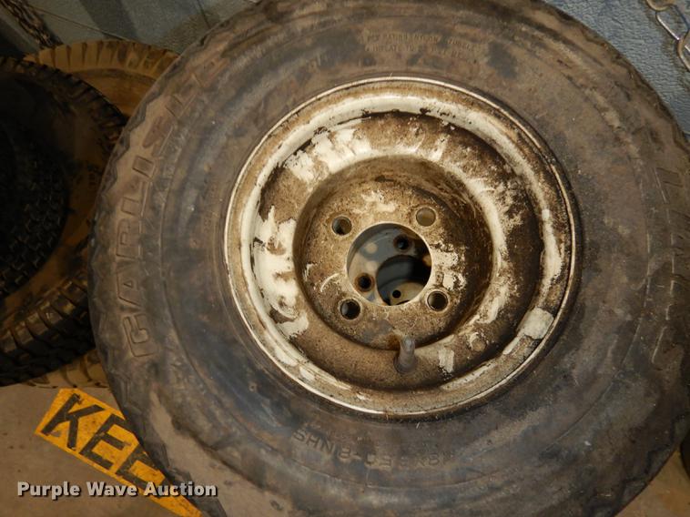 image for item EC9770 (11) tires