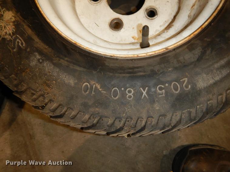 image for item EC9770 (11) tires