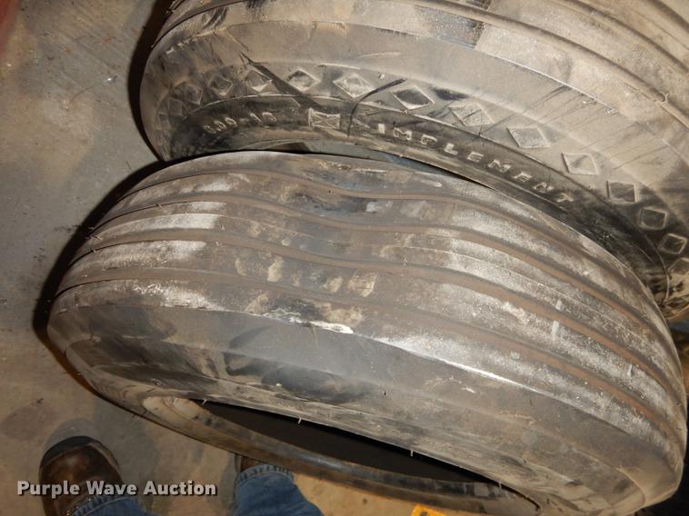 image for item EC9771 (2) implement tires