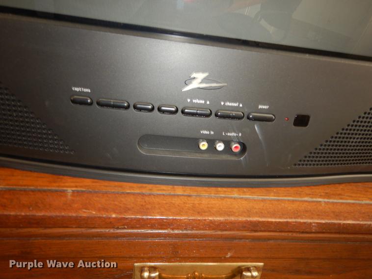 image for item EC9803 Zenith 32" television