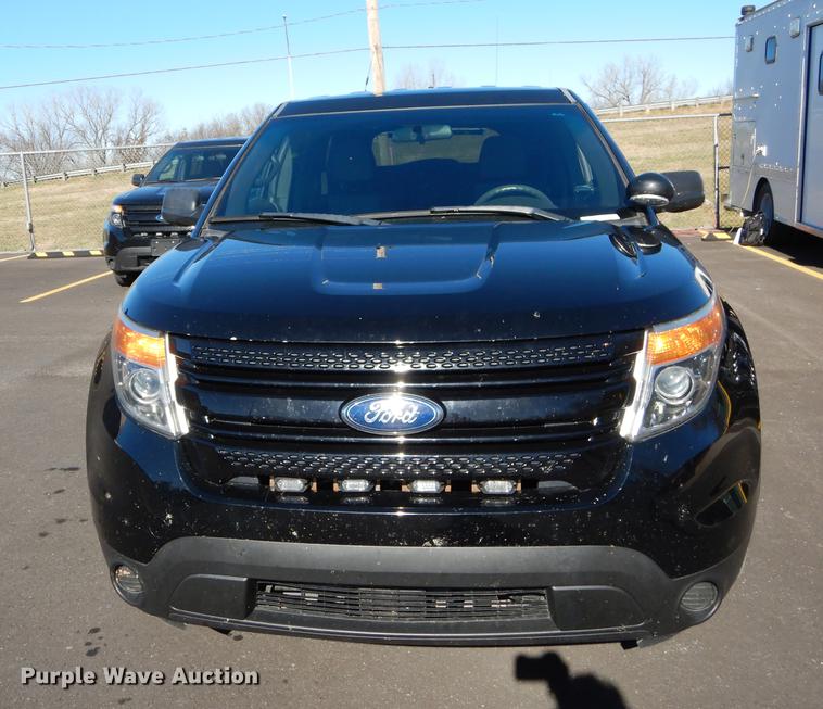 image for item EC9822 2013 Ford Explorer police interceptor SUV
