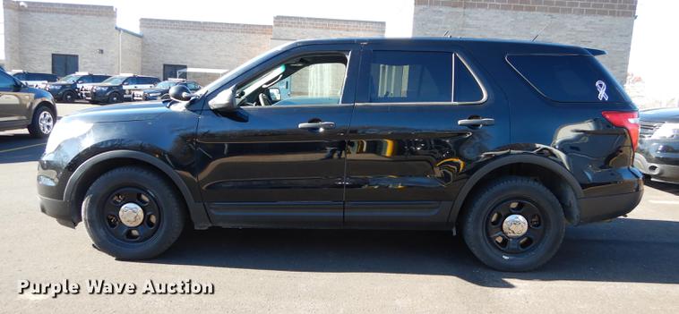 image for item EC9822 2013 Ford Explorer police interceptor SUV