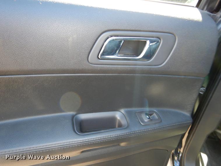 image for item EC9822 2013 Ford Explorer police interceptor SUV