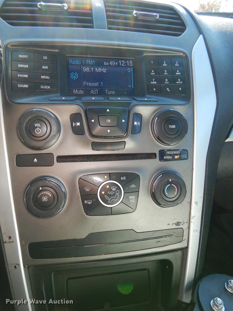 image for item EC9822 2013 Ford Explorer police interceptor SUV