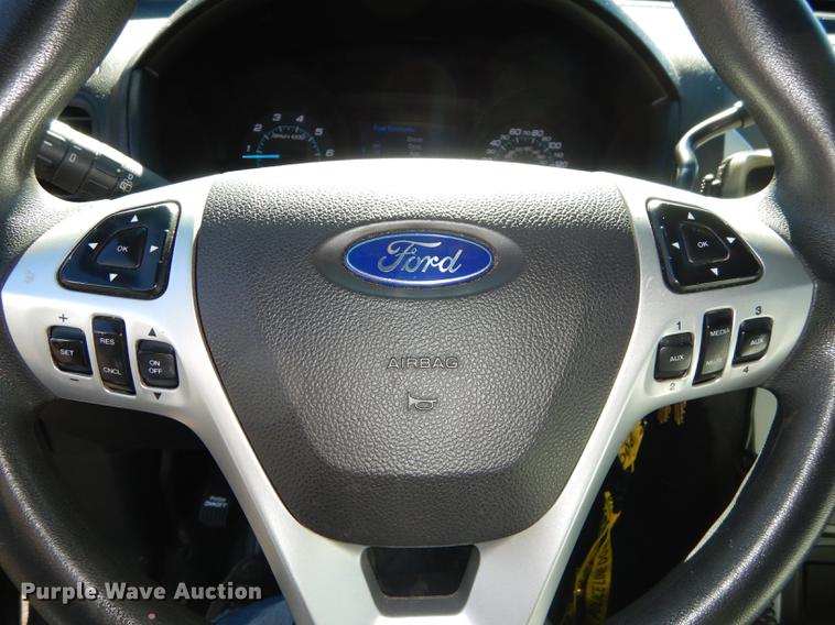 image for item EC9822 2013 Ford Explorer police interceptor SUV