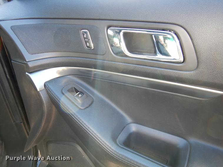 image for item EC9822 2013 Ford Explorer police interceptor SUV