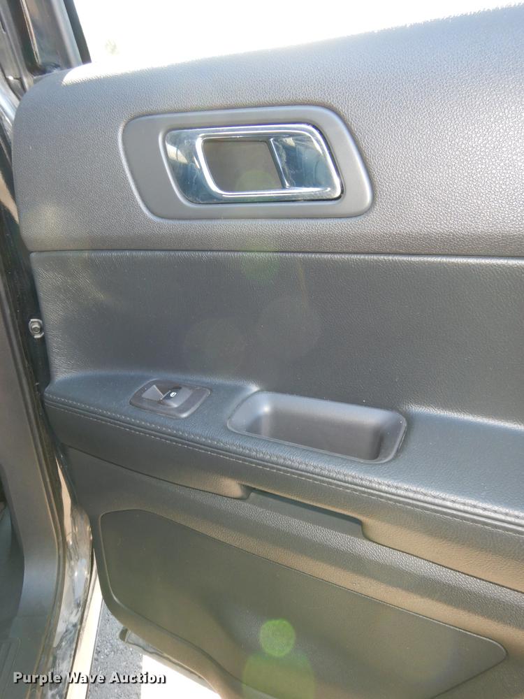 image for item EC9822 2013 Ford Explorer police interceptor SUV