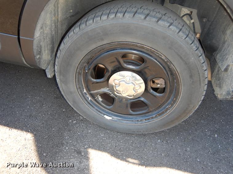 image for item EC9822 2013 Ford Explorer police interceptor SUV