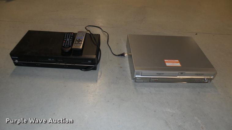 image for item ED9021 (2) DVD/VCR players