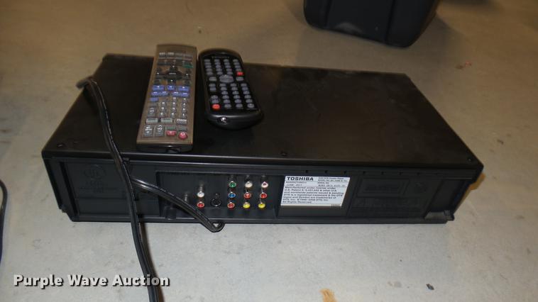 image for item ED9021 (2) DVD/VCR players