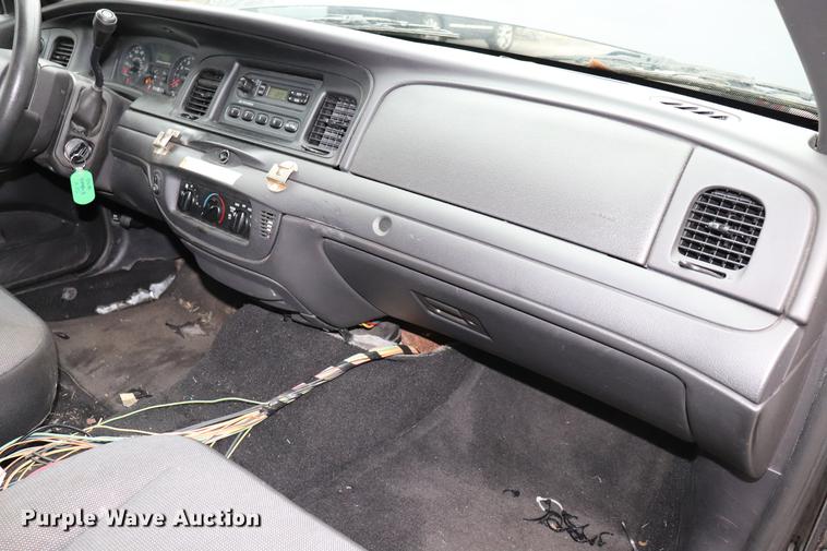 image for item ED9686 2011 Ford Crown Victoria Police Interceptor