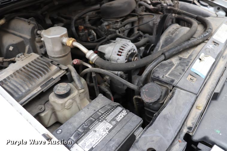 image for item ED9688 1998 Chevrolet S10 pickup truck