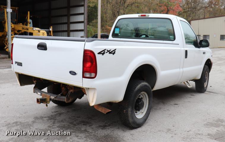 image for item ED9690 2001 Ford F250 Super Duty pickup truck