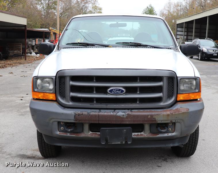 image for item ED9690 2001 Ford F250 Super Duty pickup truck