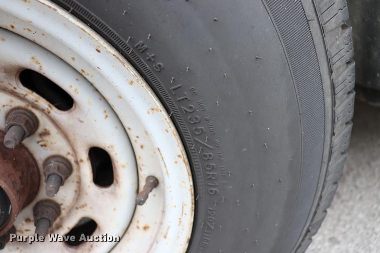 image for item ED9690 2001 Ford F250 Super Duty pickup truck