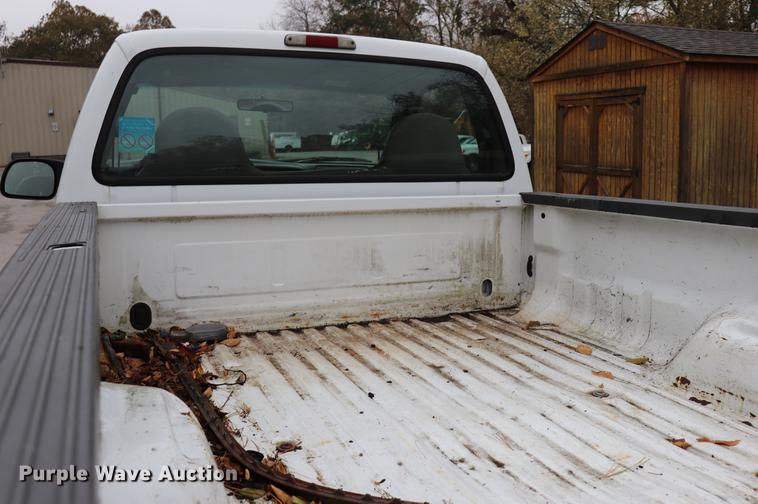 image for item ED9690 2001 Ford F250 Super Duty pickup truck