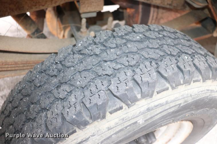 image for item ED9690 2001 Ford F250 Super Duty pickup truck