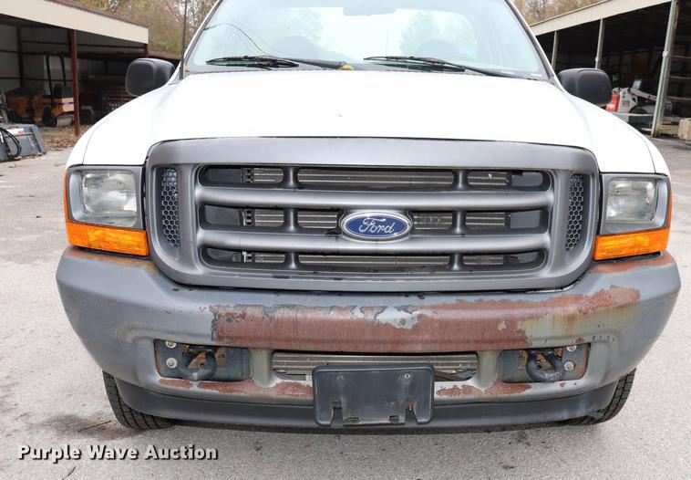 image for item ED9690 2001 Ford F250 Super Duty pickup truck
