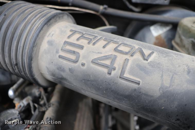 image for item ED9690 2001 Ford F250 Super Duty pickup truck