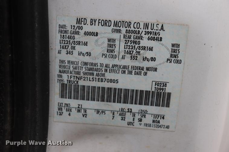 image for item ED9690 2001 Ford F250 Super Duty pickup truck