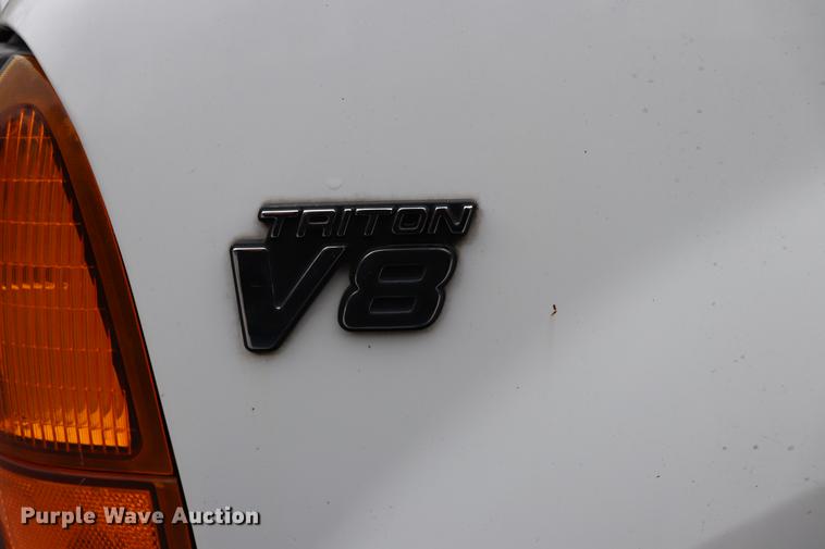 image for item ED9690 2001 Ford F250 Super Duty pickup truck