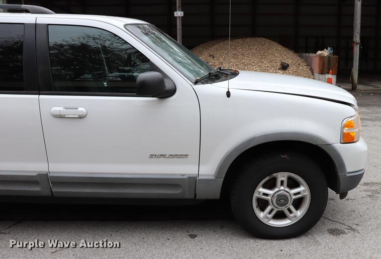 image for item ED9691 2002 Ford Explorer SUV