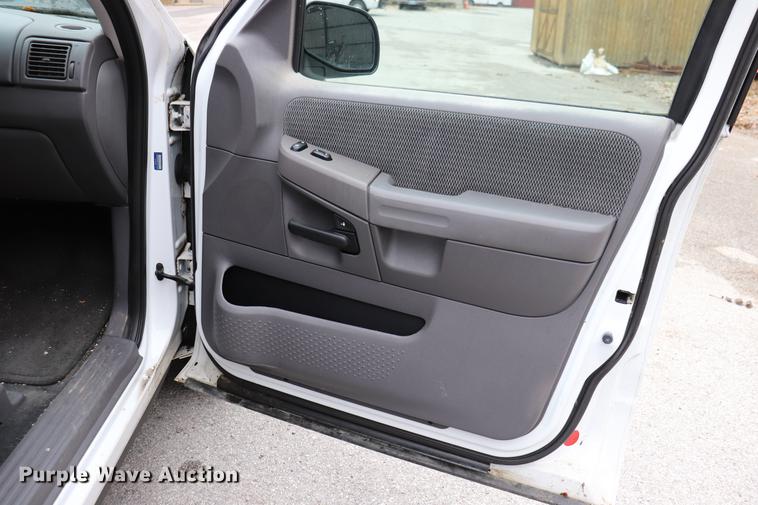 image for item ED9691 2002 Ford Explorer SUV