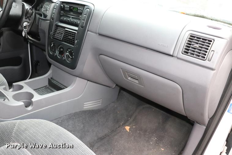 image for item ED9691 2002 Ford Explorer SUV