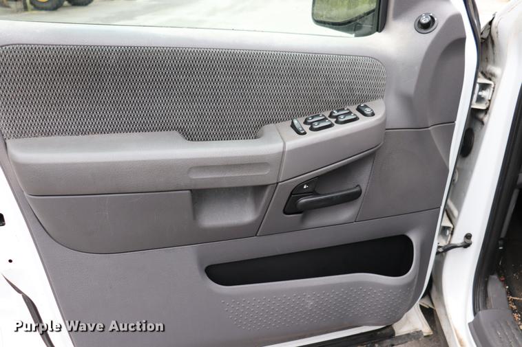 image for item ED9691 2002 Ford Explorer SUV