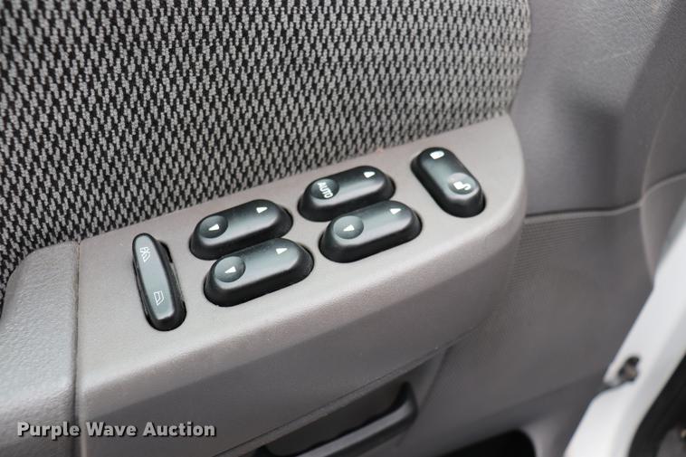 image for item ED9691 2002 Ford Explorer SUV