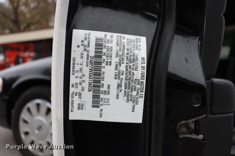 image for item ED9692 2010 Ford Crown Victoria Police Interceptor