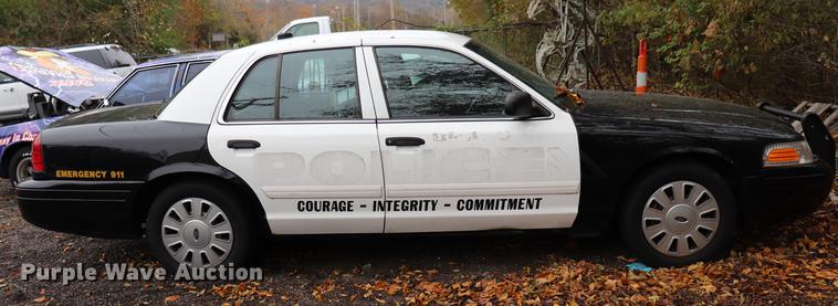 image for item ED9694 2010 Ford Crown Victoria Police Interceptor