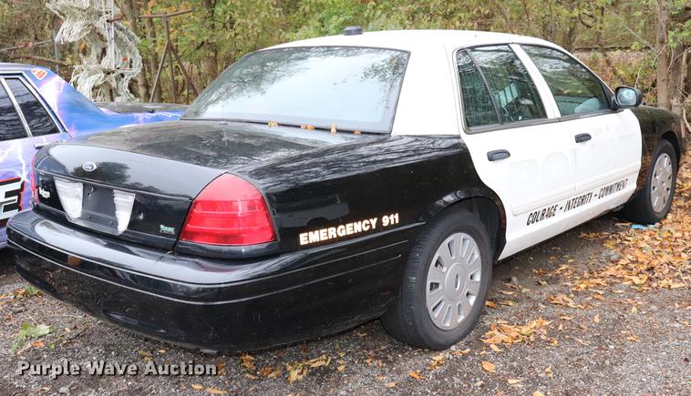 image for item ED9694 2010 Ford Crown Victoria Police Interceptor
