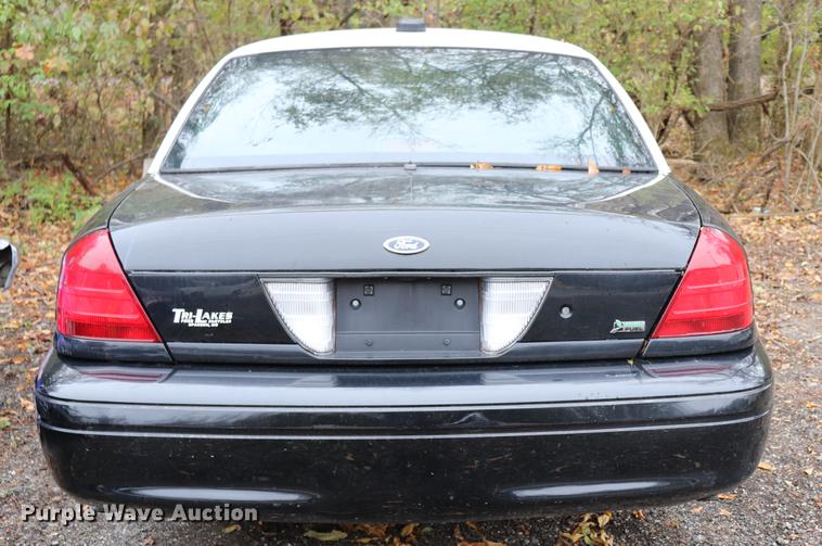 image for item ED9694 2010 Ford Crown Victoria Police Interceptor