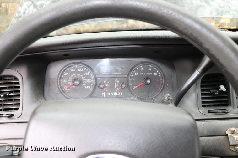 image for item ED9694 2010 Ford Crown Victoria Police Interceptor