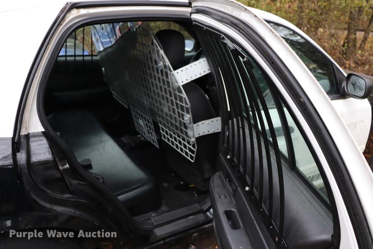 image for item ED9694 2010 Ford Crown Victoria Police Interceptor