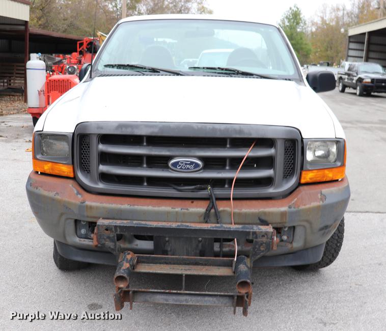 image for item ED9696 2001 Ford F250 Super Duty pickup truck