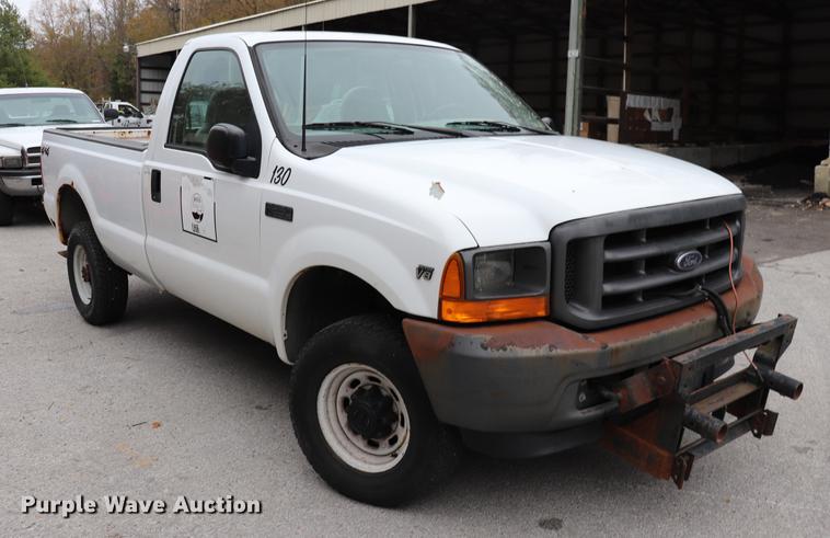 image for item ED9696 2001 Ford F250 Super Duty pickup truck