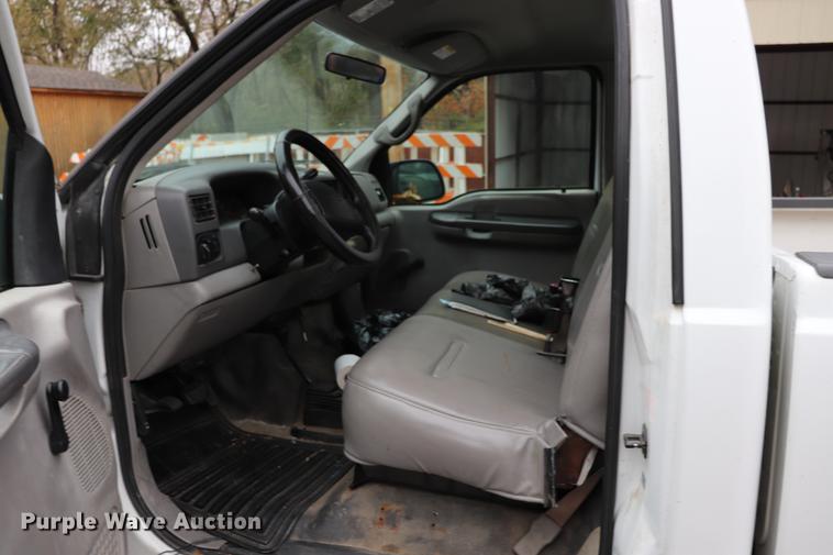 image for item ED9696 2001 Ford F250 Super Duty pickup truck