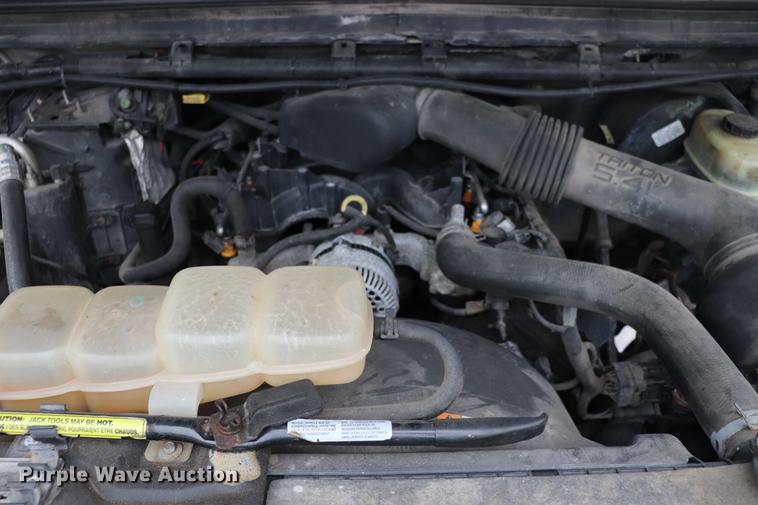 image for item ED9696 2001 Ford F250 Super Duty pickup truck