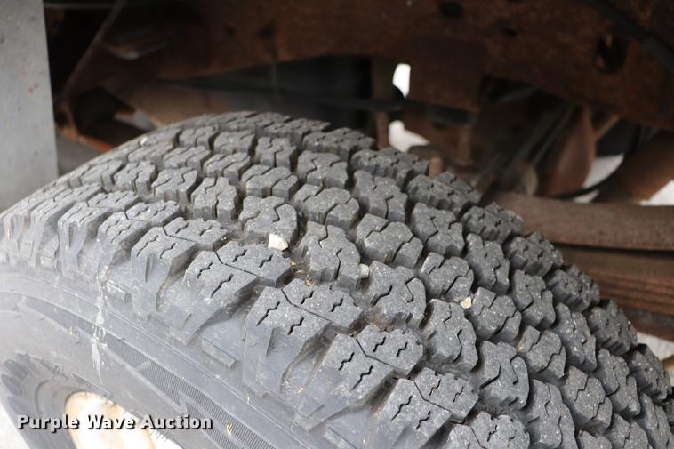 image for item ED9696 2001 Ford F250 Super Duty pickup truck