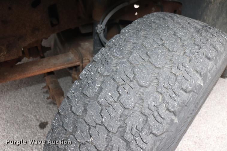 image for item ED9696 2001 Ford F250 Super Duty pickup truck