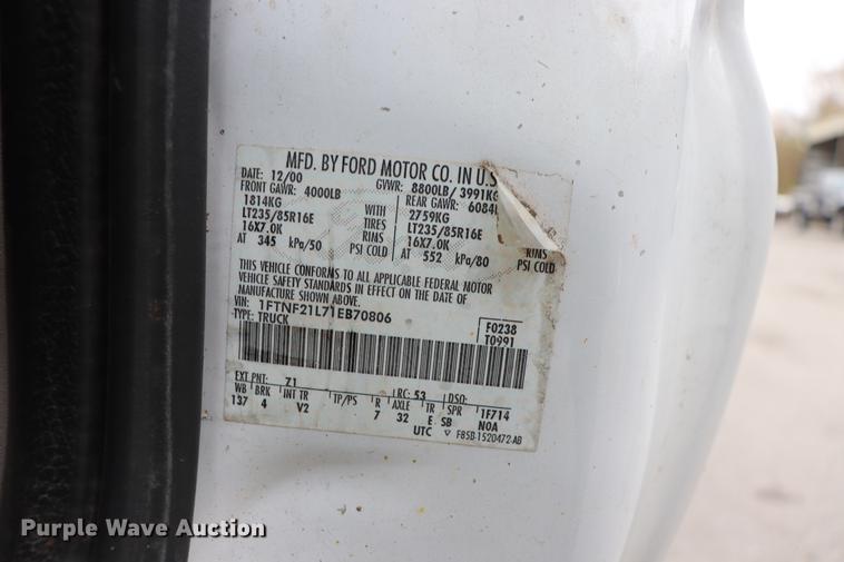 image for item ED9696 2001 Ford F250 Super Duty pickup truck