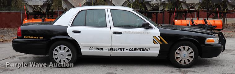 image for item ED9704 2010 Ford Crown Victoria Police Interceptor