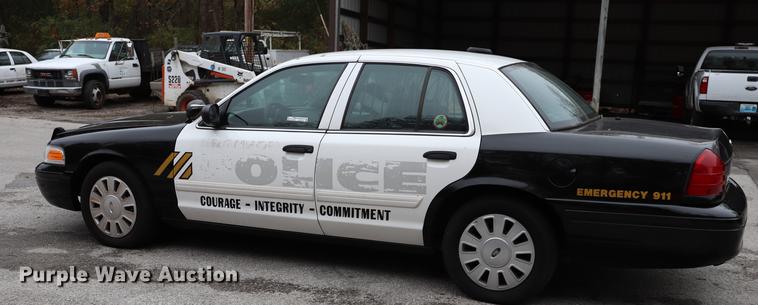 image for item ED9704 2010 Ford Crown Victoria Police Interceptor