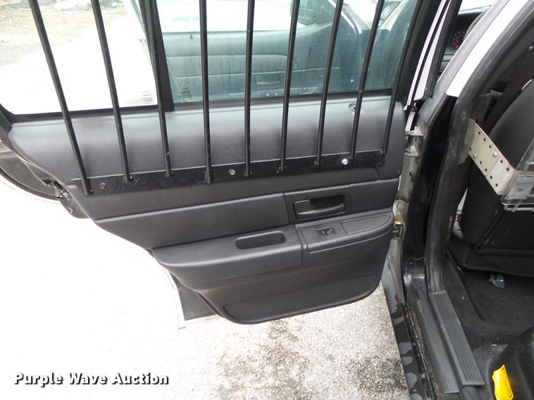 image for item ED9704 2010 Ford Crown Victoria Police Interceptor