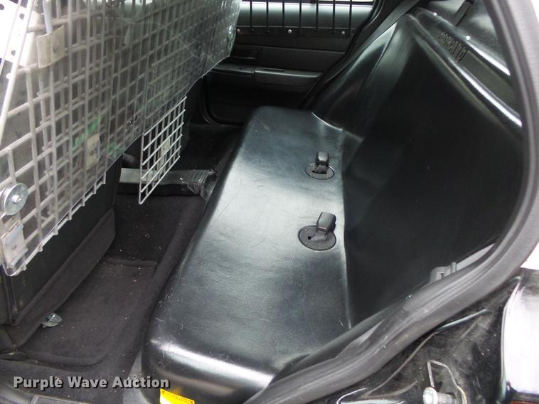 image for item ED9704 2010 Ford Crown Victoria Police Interceptor