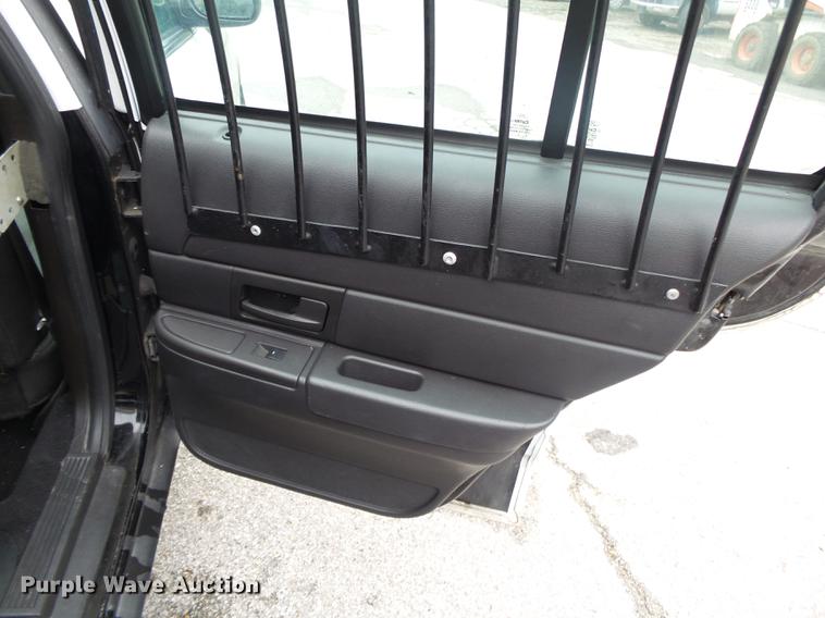 image for item ED9704 2010 Ford Crown Victoria Police Interceptor