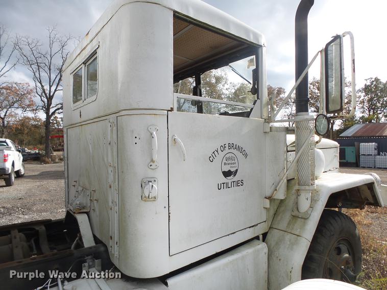 image for item ED9718 1967 Kaiser M44 sewer rodding truck