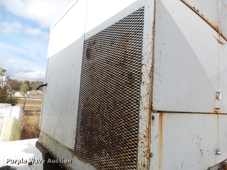 image for item ED9718 1967 Kaiser M44 sewer rodding truck